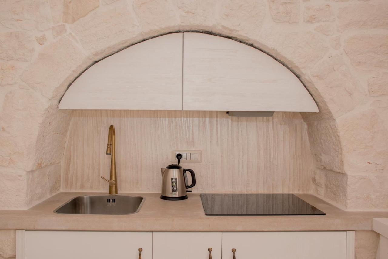 Trullo Cinquenoci Suite Locorotondo Extérieur photo