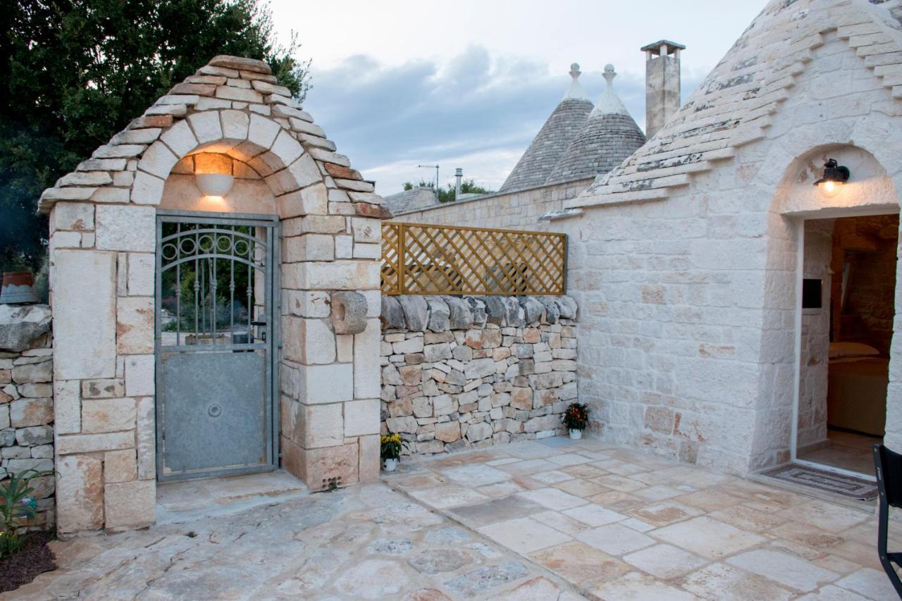 Trullo Cinquenoci Suite Locorotondo Extérieur photo