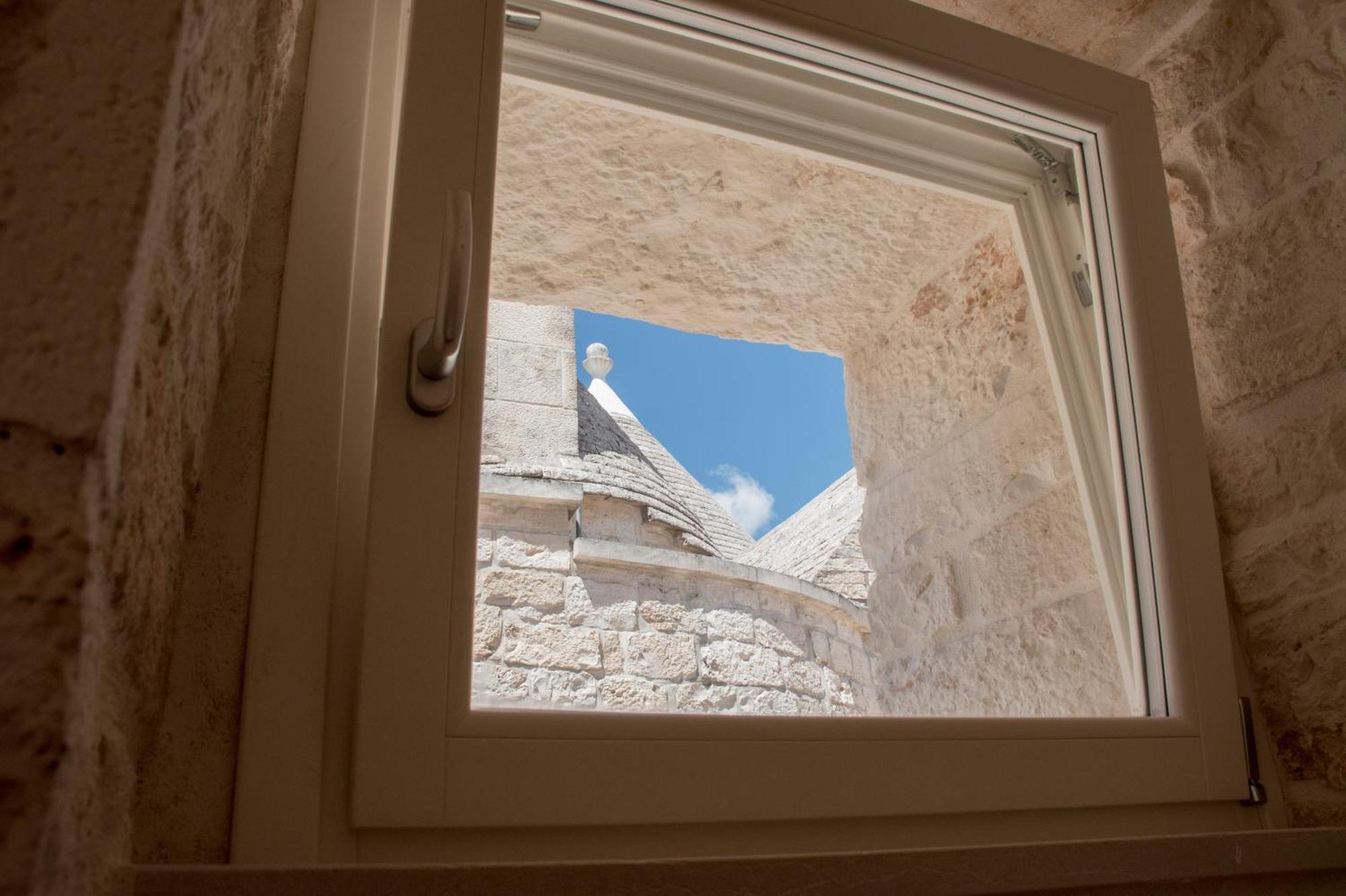 Trullo Cinquenoci Suite Locorotondo Extérieur photo