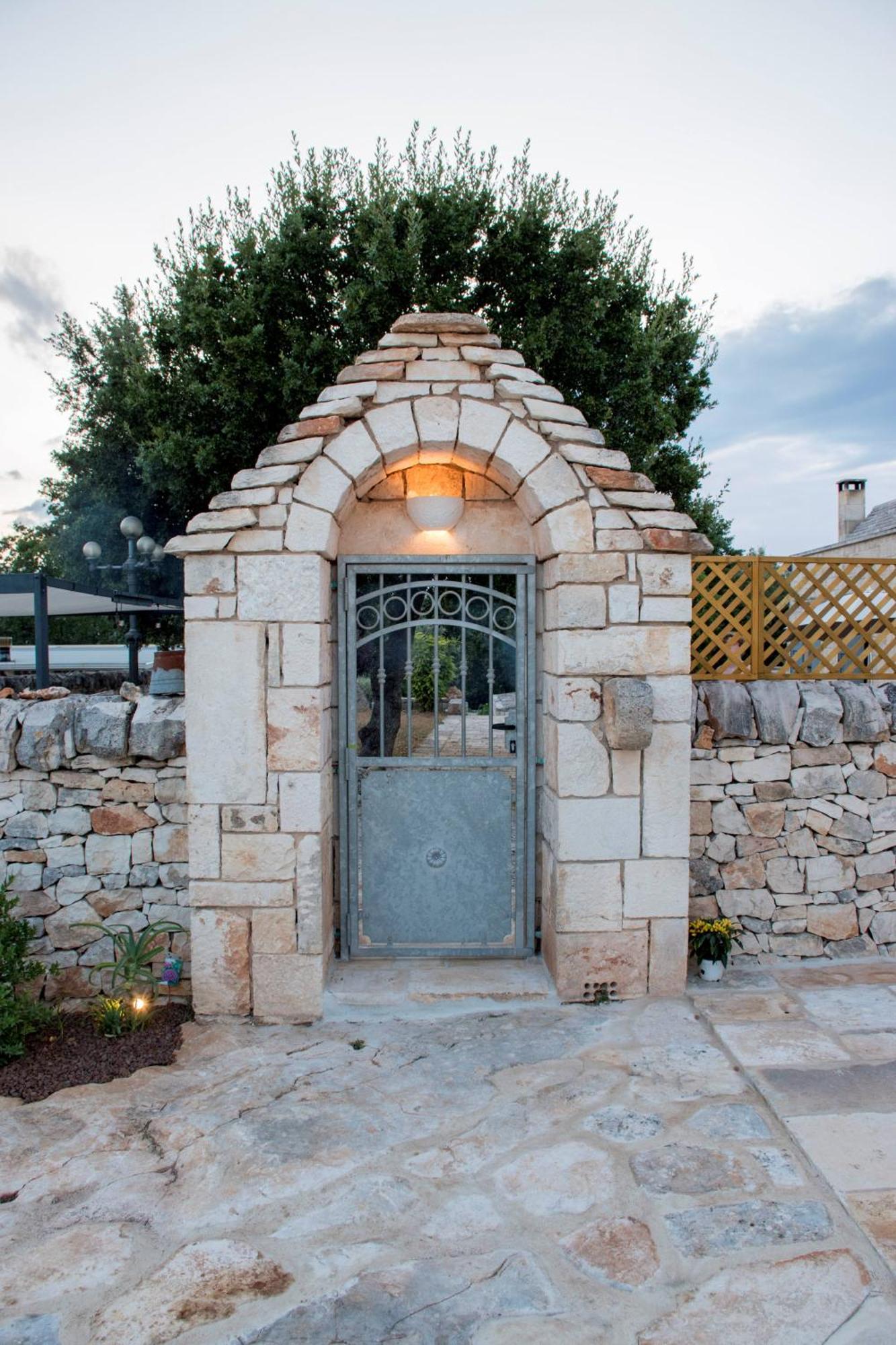 Trullo Cinquenoci Suite Locorotondo Extérieur photo