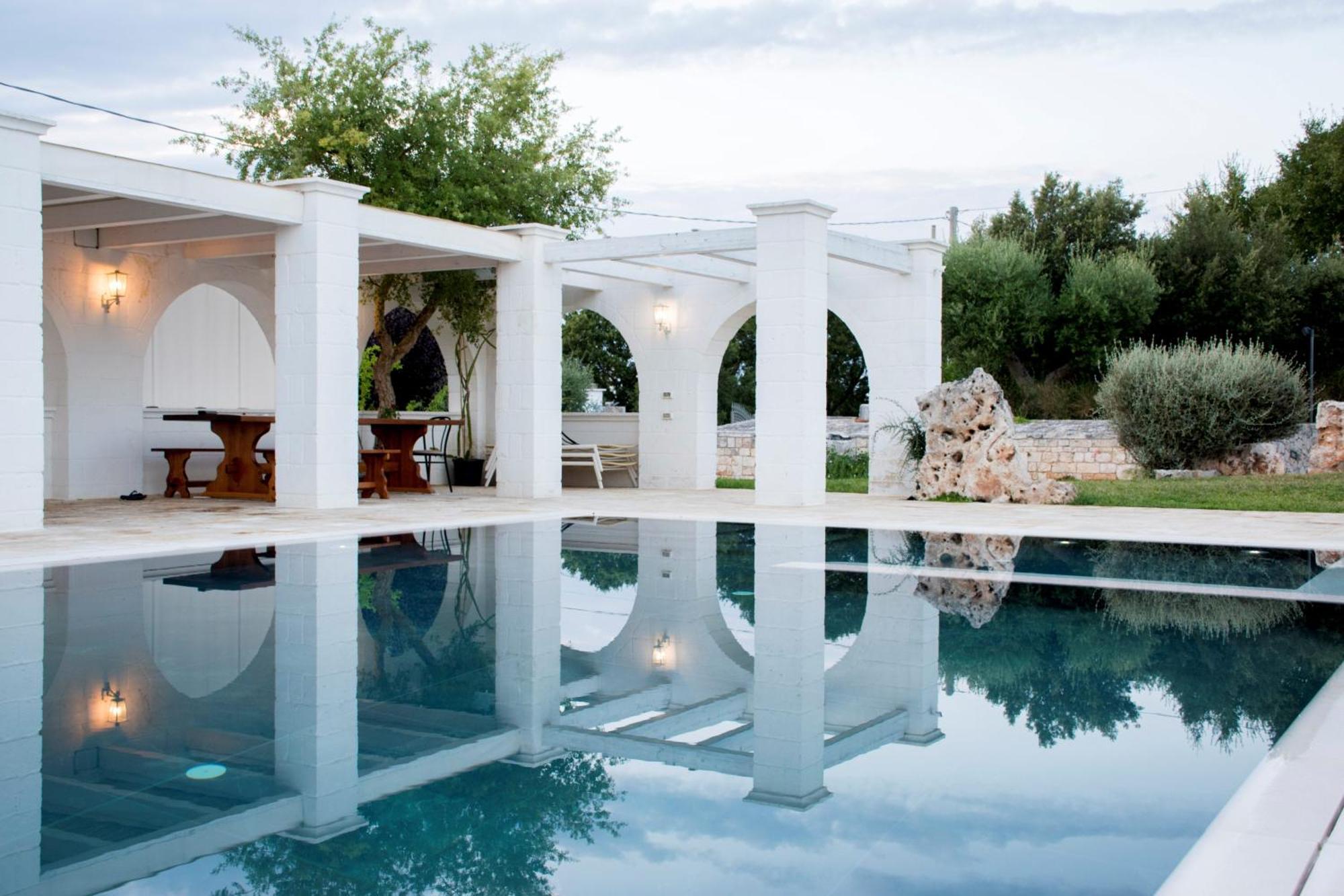 Trullo Cinquenoci Suite Locorotondo Extérieur photo