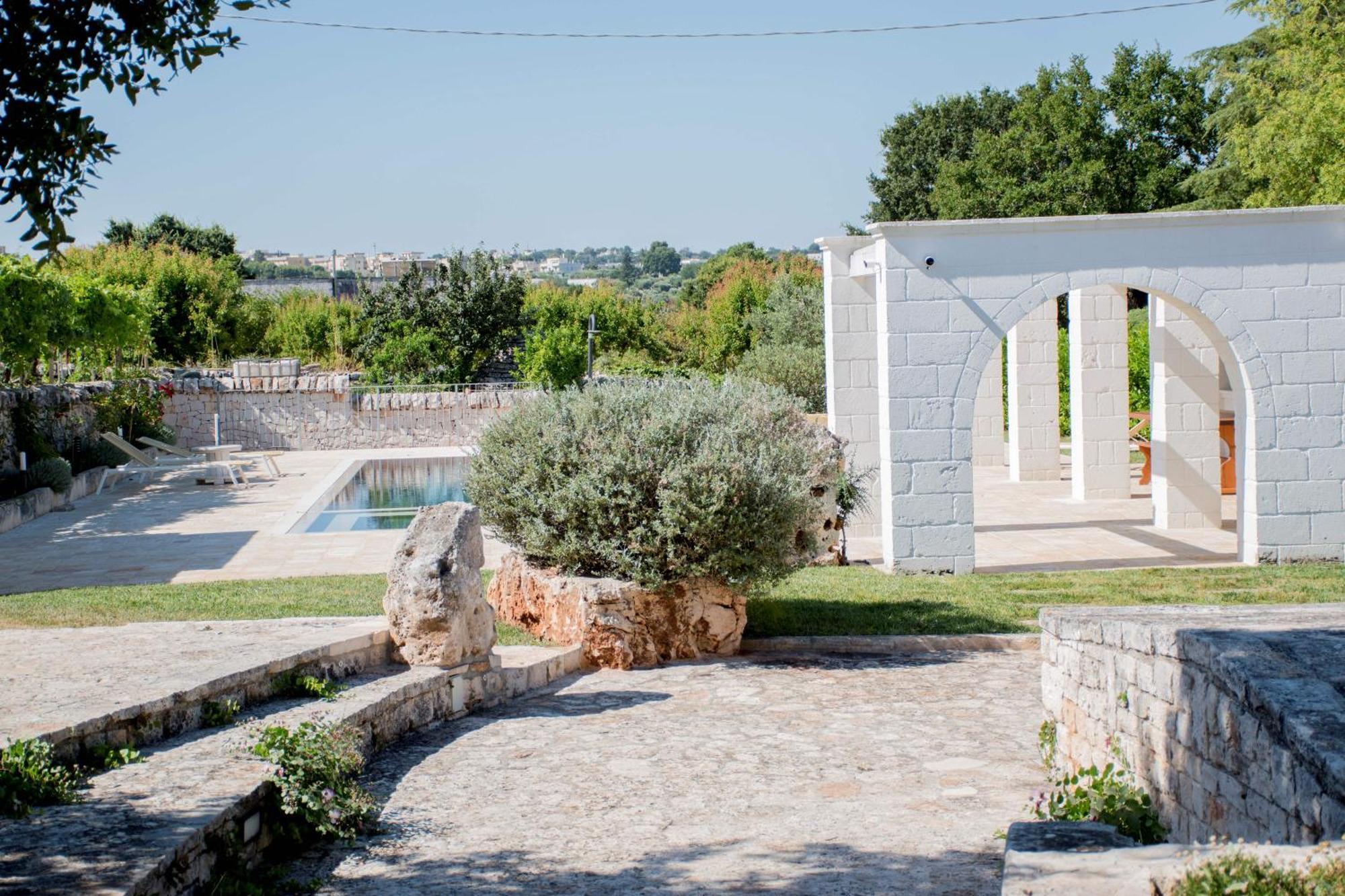 Trullo Cinquenoci Suite Locorotondo Extérieur photo